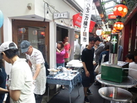 ハーモニカ横丁朝市